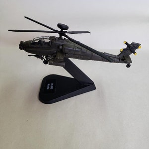 AH-64D APACHE helicopter model by Fabbri Publishing