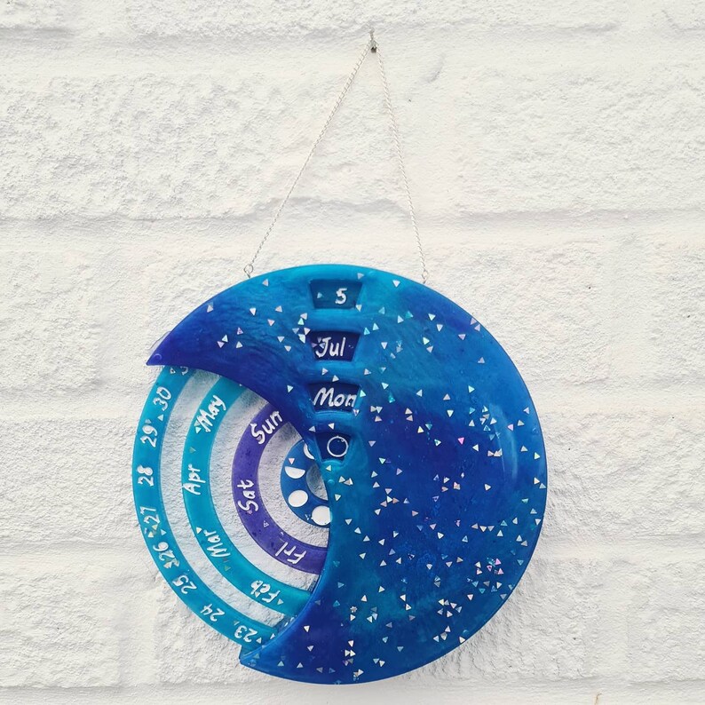 Epoxy Resin Moon Cycle Calendar - Etsy
