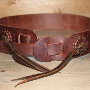 Custom Handcrafted Leather Guitar Strap - Double Blood Knot Main Strap