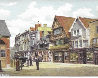 Fore Street, Taunton, Somerset, England • Vintage Postcard • Old Unused Postcard