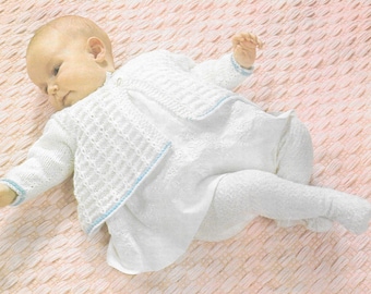 Neugeborenen Baby Strickanleitung • Matinee Mantel • Geburt bis 3 Monate • PDF Sofort Download • Sirdar Snuggly DK