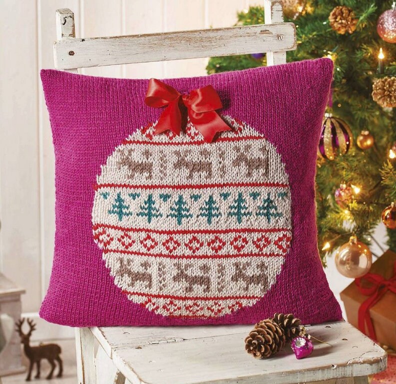 Christmas Cushion Cover Knitting Pattern Vintage Bauble, Fair Isle Design 18 X 18 Winter Season