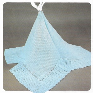 Vintage haakpatroon babysjaal • 44&quot; • Vierkante doopdeken • Sirdar Snuggly 3-laags • PDF direct download