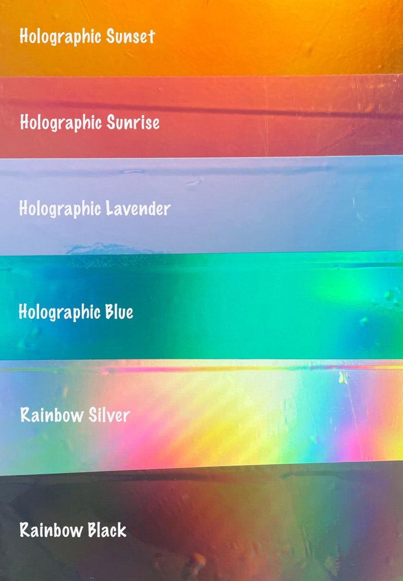 Puede incluir: Seis tiras horizontales de material de vinilo adhesivo con acabados distintos: Holographic Sunset en naranja, Holographic Sunrise en rojo, Holographic Lavender en morado claro, Holographic Blue en azul verdoso, Rainbow Silver con efecto de espectro y Rainbow Black.