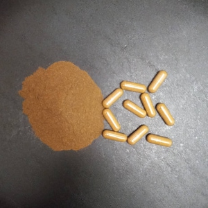 Black Walnut (Juglans sp, Bulgarian) Leaf Powder or Capsules, Organic.