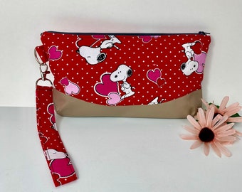 Snoopy and Woodstock hand sewn wristlet zippered handbag with detachable key fob handle red  Snoopy hearts fabric and faux leather vinyl