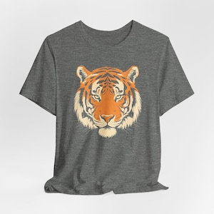 Vintage Tiger Tee, Animal Lover Shirt, Retro Jungle Safari T-Shirt, 90s Wild Cat Graphic Tee, Gift for Tiger Fan, Unisex Jersey Top, Tiger