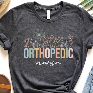 Shirt orthoverpleegkundige, shirt orthoverpleegkundige ronde hals, orthotech shirt, shirt orthopedische chirurg, cadeau orthochirurg, T-shirt orthopedisch team, jas orthoverpleegkundige