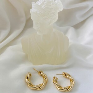 Rope Hoop Earrings, Twisted Hoops, 18k Gold Filled Twist Hoop Earrings, Chunky Gold Hoops, Small Thick Hoops, Minimalist Open Back Hoops