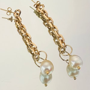 Paperclip Chain Earrings: Freshwater Pearl Dangle Earrings