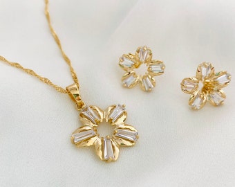 Flower Earring & Necklace Set, Elegant Jewelry Set, Flower Stud Earrings, Bridesmaid Gift, Anniversary Jewelry Gift, Floral Jewelry Set