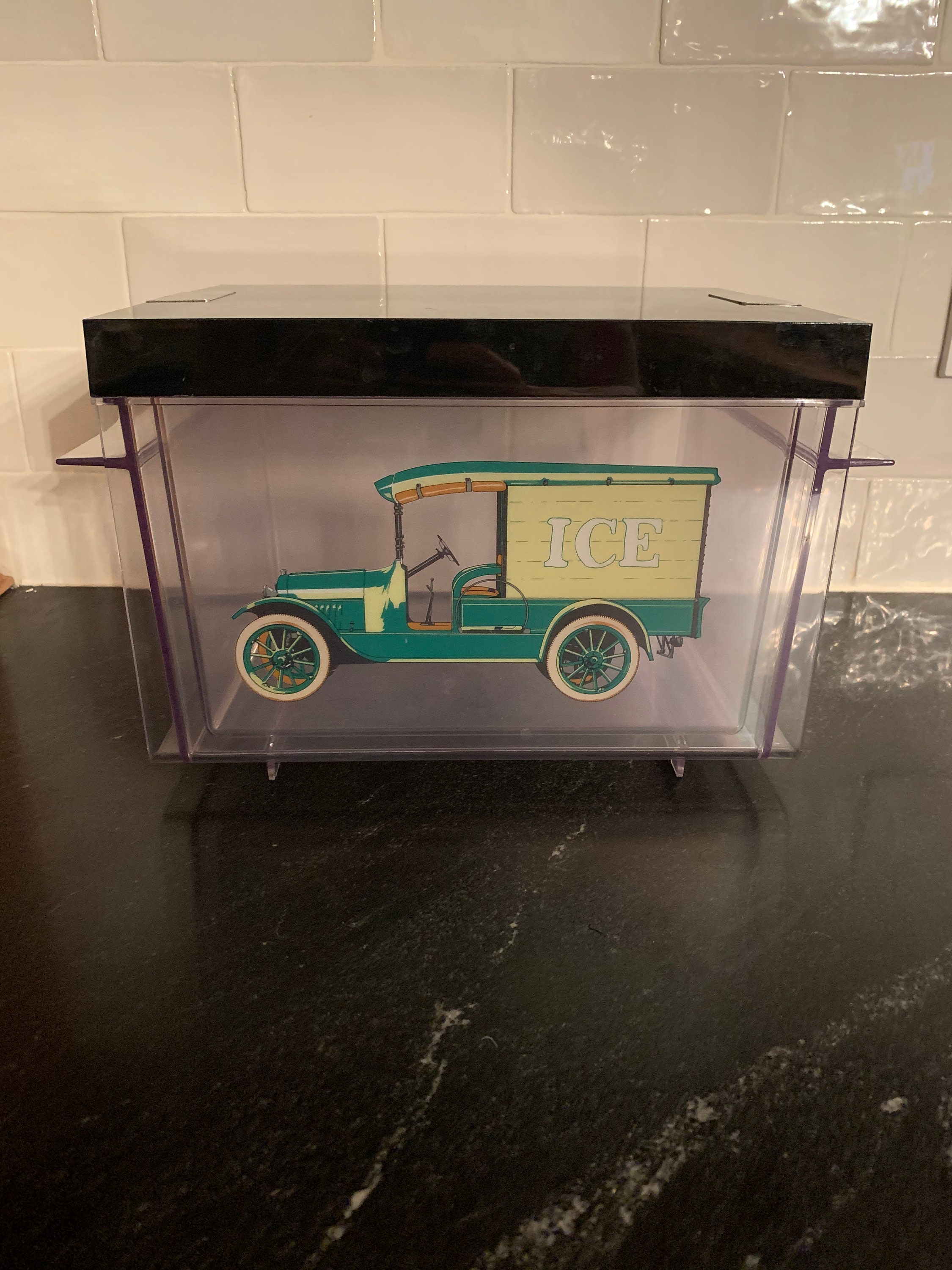 Midcentury Lucite Ice Box con vintage truck y black top Etsy