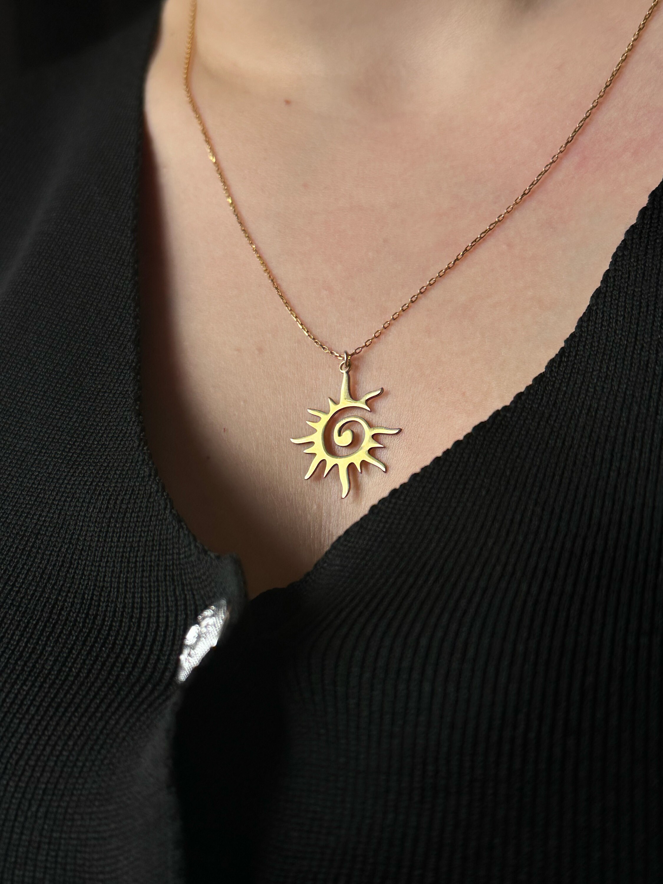 【SMFK】SILENT THE SILENT FLOWER SUNBURST CUBAN NECKLACE Silver Sun Necklace, Sunshine Sunburst Pendant, Stainless