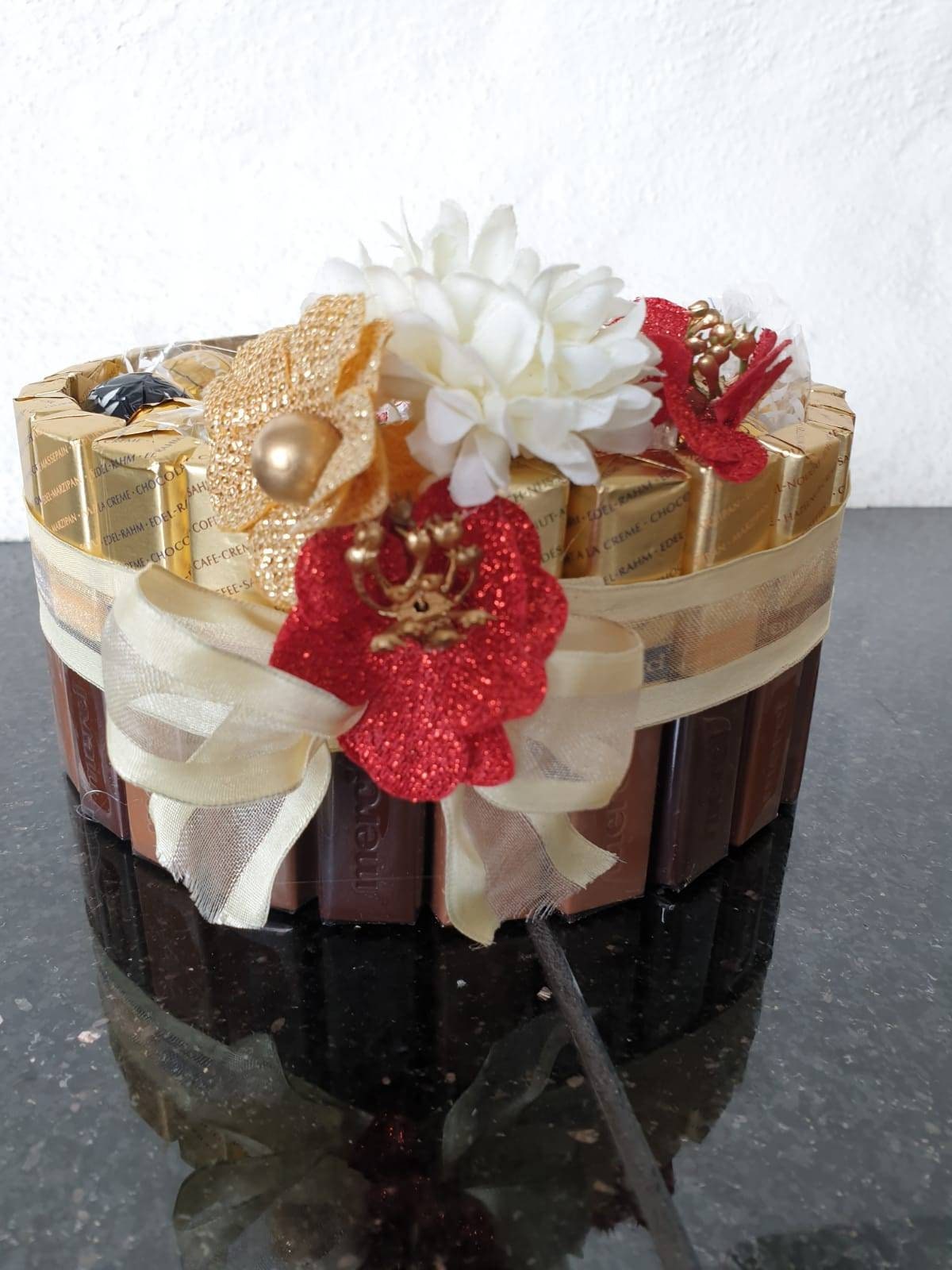 Pralinentorte, Torte, Geschenk, Hochzeitstag, Geburtstag, Valentinstag ... Pralinentorte, Torte, Geschenk, Hochzeitstag, Geburtstag, Valentinstag ...