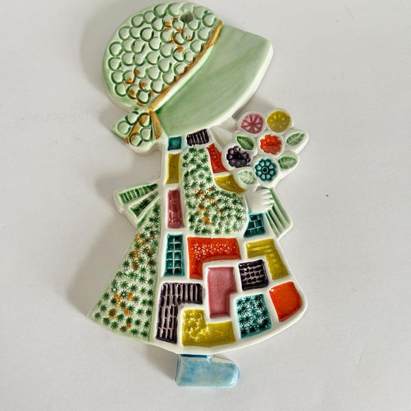 Vintage Ceramic Girl Wall Hanging – Bonnet Girl Plaque – Italian Style Pottery – Mid Century Wall Decor