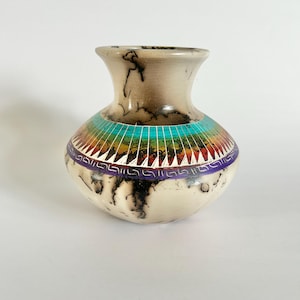 Vintage Horsehair Pottery Vase – Signed by Artist Shana Sam Navajo – Native American Studio Pottery