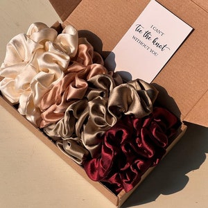 BRIDESMAID MULBERRY silk SCRUNCHIE | Gift |  Silk Scrunchie set|  Hair Accessories|  Ponytail scrunchie |  Bridesmaid gift |  proposal