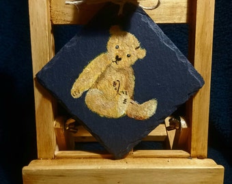Hand Painted Bear Hanging Slate Plaque.