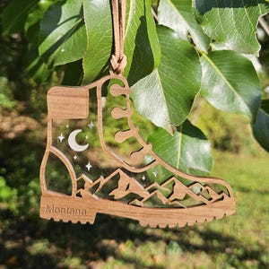 Personalized Hiking Boot Christmas Tree Ornament, Gift for Hikers, Hiking Couple Gift, Adventurer Gift, Hiking Trail Keepsake Christmas Gift