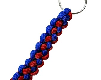 Two-Toned Paracord Keychain: Custom Zipper Sinnet Design