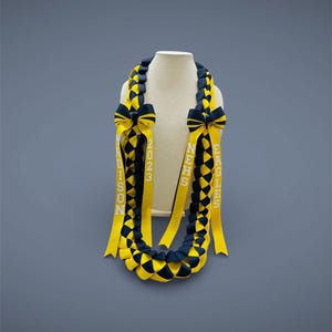 Personalized Graduation Lei: Custom Name, School Colors
