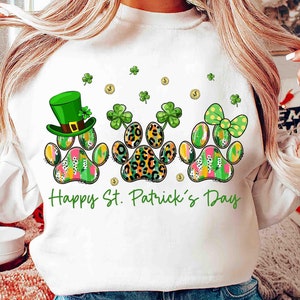 Dog St Patricks Day Png, Dog Mom Png, St Patrick's Day Png, Dog Paw Print Shamrock Png, St Patrick Shirt Design, Clover Png, Dog Lover Gift