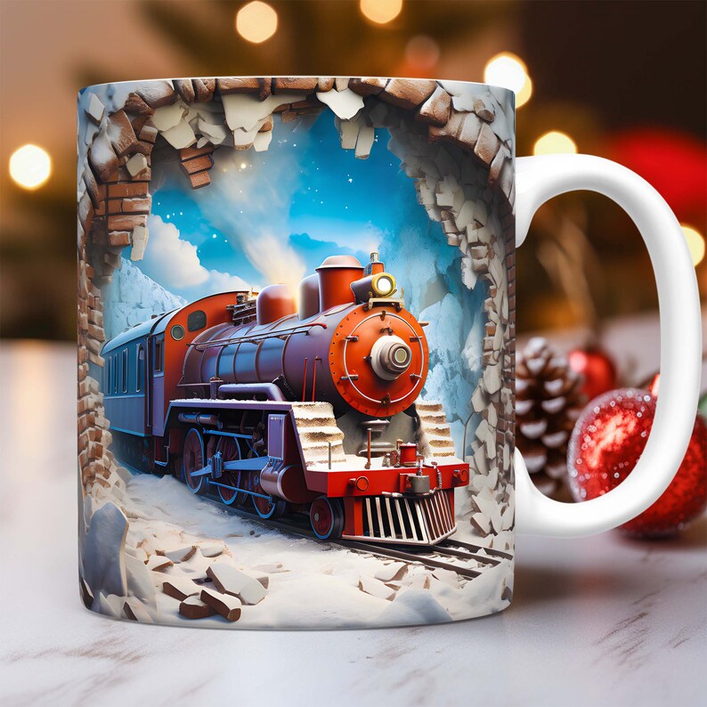 Peut inclure: Une tasse en c&eacute;ramique blanche avec une image color&eacute;e d'un train &agrave; vapeur vintage qui &eacute;merge d'un mur de briques. Le train est rouge, bleu et noir avec une plume de fum&eacute;e qui sort de la chemin&eacute;e.
