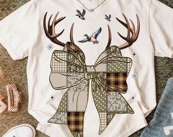 Temporada de caza con arco Coquette PNG, Arco de camuflaje Preppy PNG, Caza de ciervos PNG, Diseño de sublimación para cazador de patos, Camiseta de caza PNG, Arco de camuflaje de otoño para niña