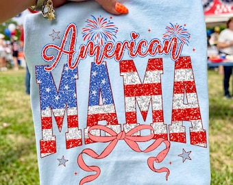 PNG de Mamá Patriótica, Diseño de Sublimación de Mamá Patriótica a Cuadros, Lazos Rojos, Blancos y Azules, PNG de Coqueta del 4 de Julio, Aniversario del 250 de América