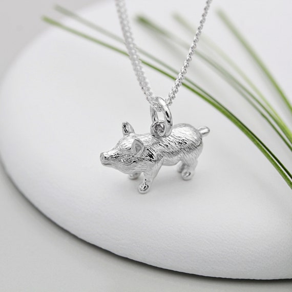 Sterling Silver Pig Frame Necklace Sterling Silver Pig Frame Necklace