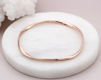 18ct Rose Gold Vermeil light weight Twist Bangle