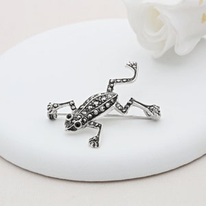 Sterling Silver Funky Frog Brooch
