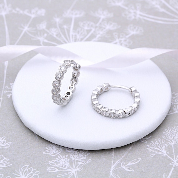 Share 224+ cubic zirconia hoop earrings best