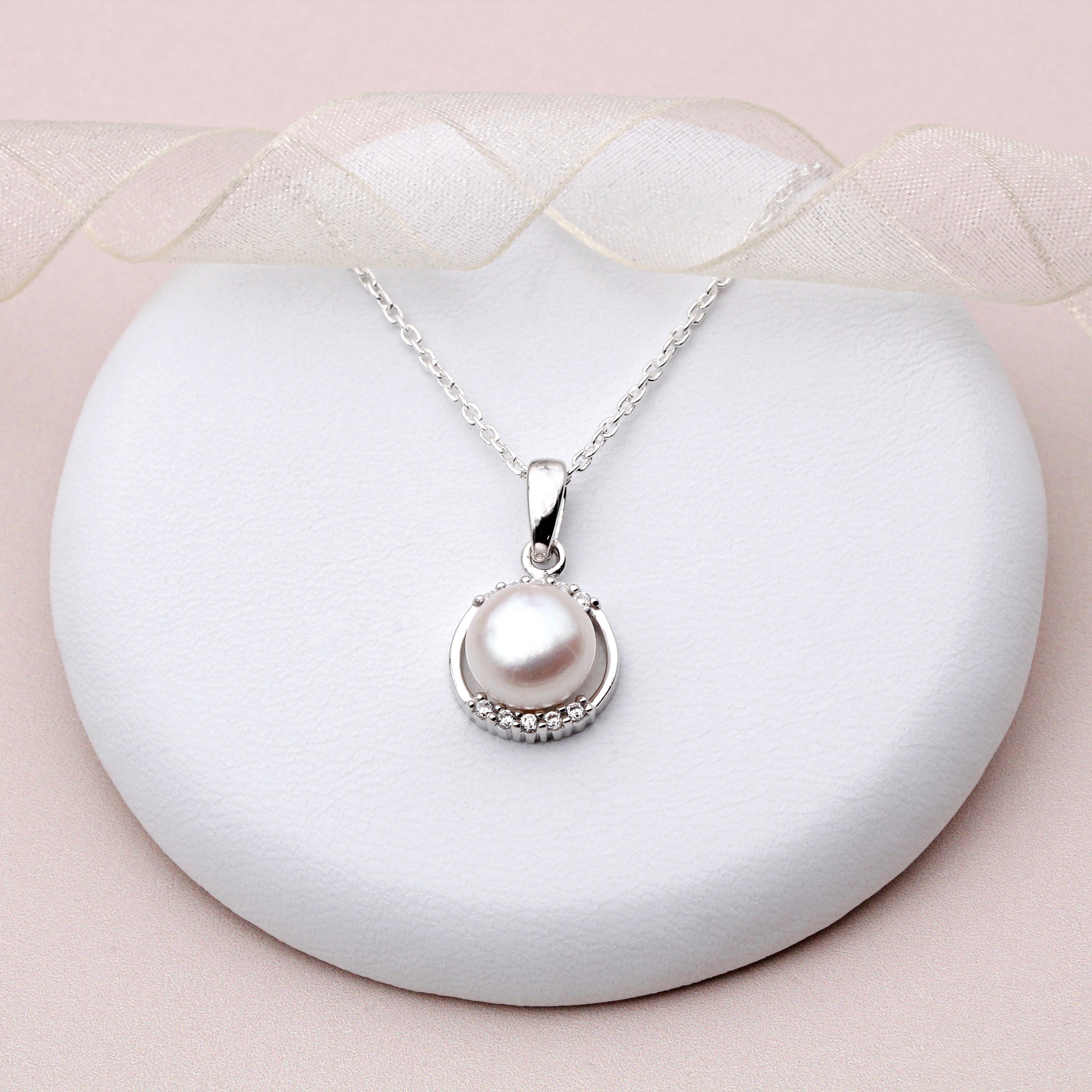Pearl and cubic zirconia necklace discount