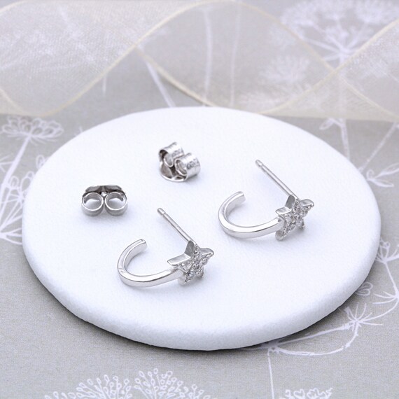 Orecchino a stella mini zirconia scintillante in argento sterling
