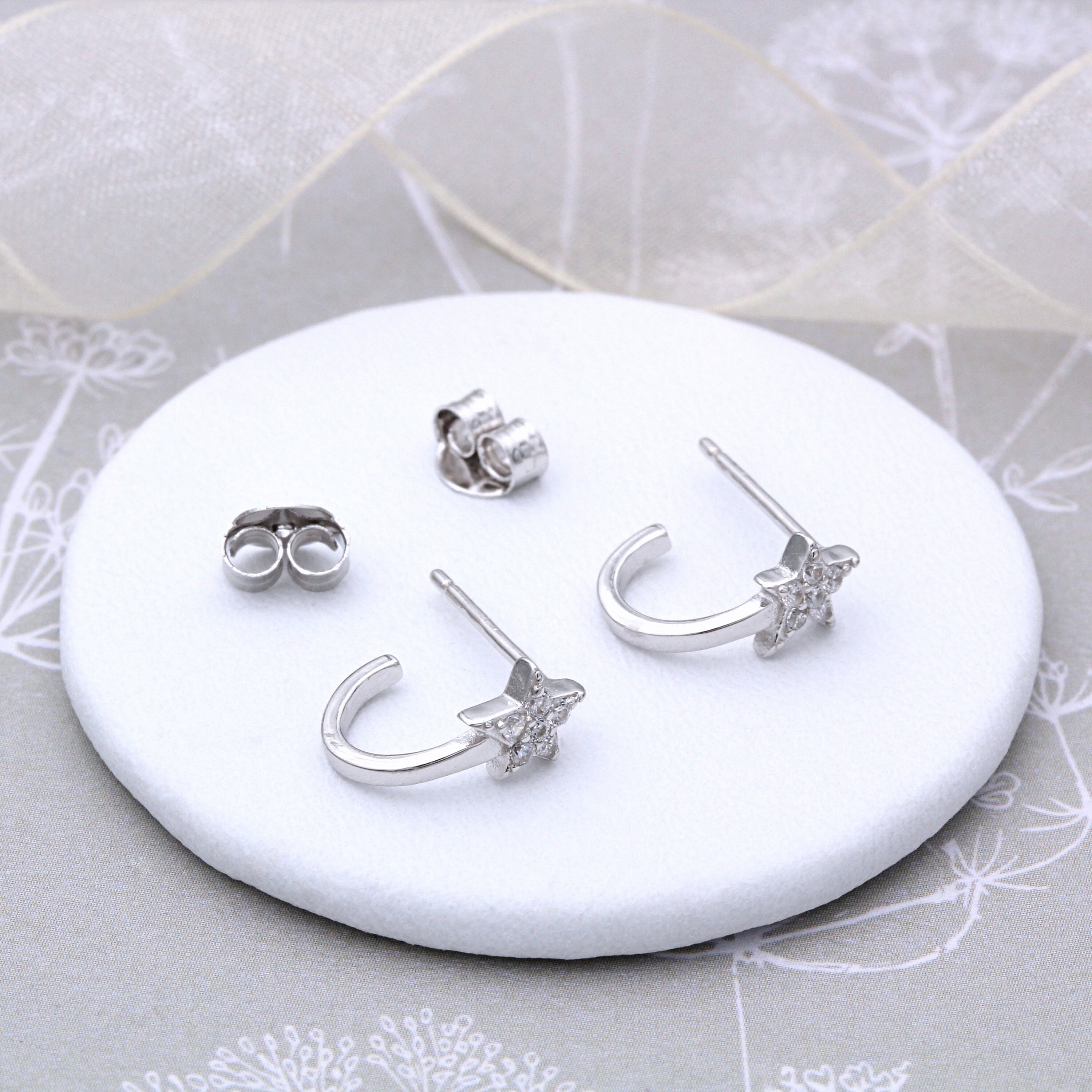 MICSAVI Orecchini asimmetrici a forma di luna stella, gioielli da donna, in argento sterling 925 ipoallergenico, con zirconi, per donne e ragazze, Argento sterling, Zirconia cubica