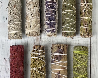 Herbal Smudge Stick: Energy Cleansing, Aromatherapy, Meditation