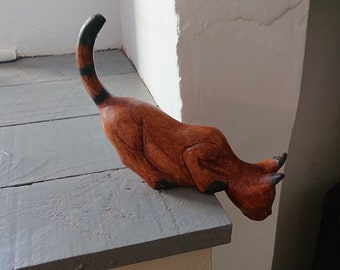 Large wooden Handcarved Cat,designed to hang over and look down from a shelf or other high place (30cm)