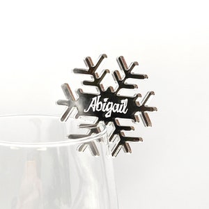 Personalised Christmas Snowflake Place Settings, Mirror Engraved names. Chic customised seat cards festive table decorations idea image 6