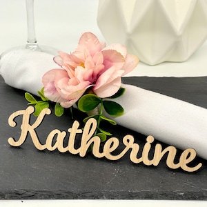 Nomi dei luoghi di nozze in legno, Favori Keepsake personalizzati tagliati al laser, Bellissimi decori da tavola rustici in rovere o noce, Piano dei posti a sedere per le feste