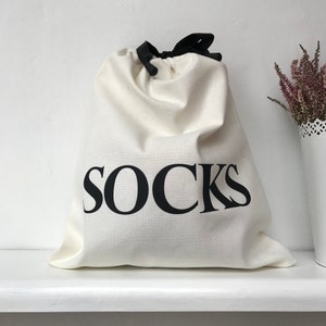Sac à CHAUSSETTES. Sac de voyage. Sac en coton. Sac personnalisé. Chaussettes. Sac à cordon. Sac fait main.