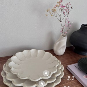 Exclusive Hand-Made Ceramic Rinka Flower Plate Kaneko Kohyo Porcelain Collection Made in Japan White/Ivory image 7