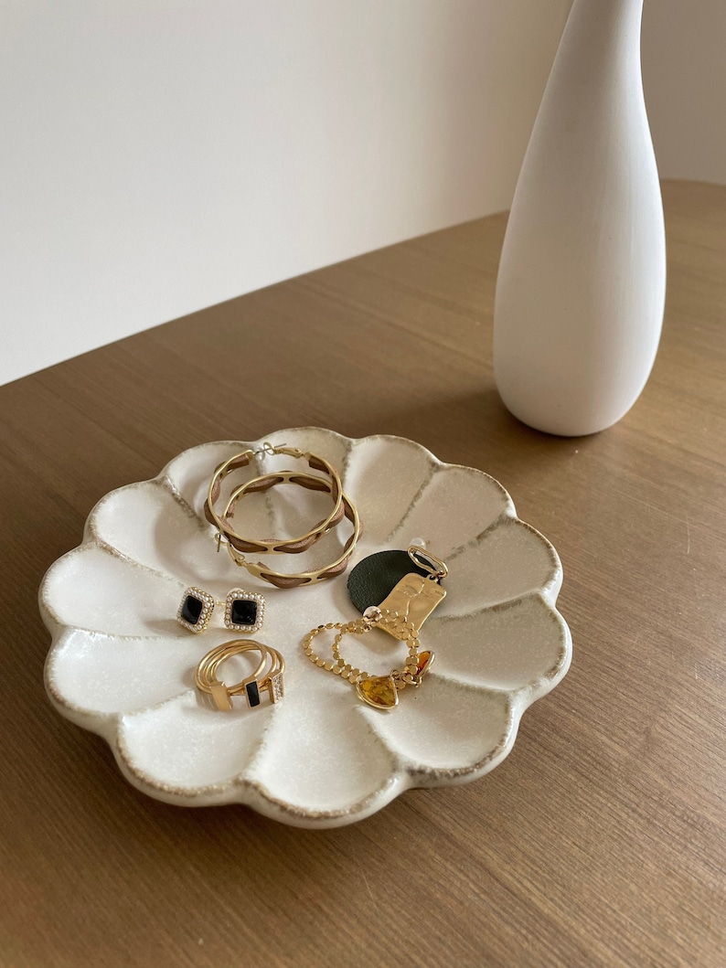 Exclusive Hand-Made Ceramic Rinka Flower Plate Kaneko Kohyo Porcelain Collection Made in Japan White/Ivory image 1