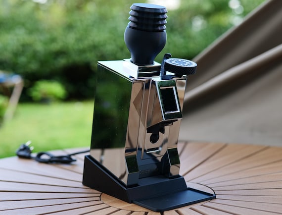 Eureka Mignon Incline Stand for improved retention and faster 