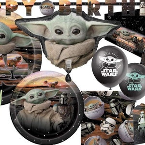Paquete de suministros para fiesta de Baby Yoda de El Niño Mandaloriano con platos para pastel y servilletas para 8 invitados imagen 1