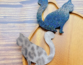 Handmade Leather Cat Refrigerator Magnet: Unique Kitty Gift