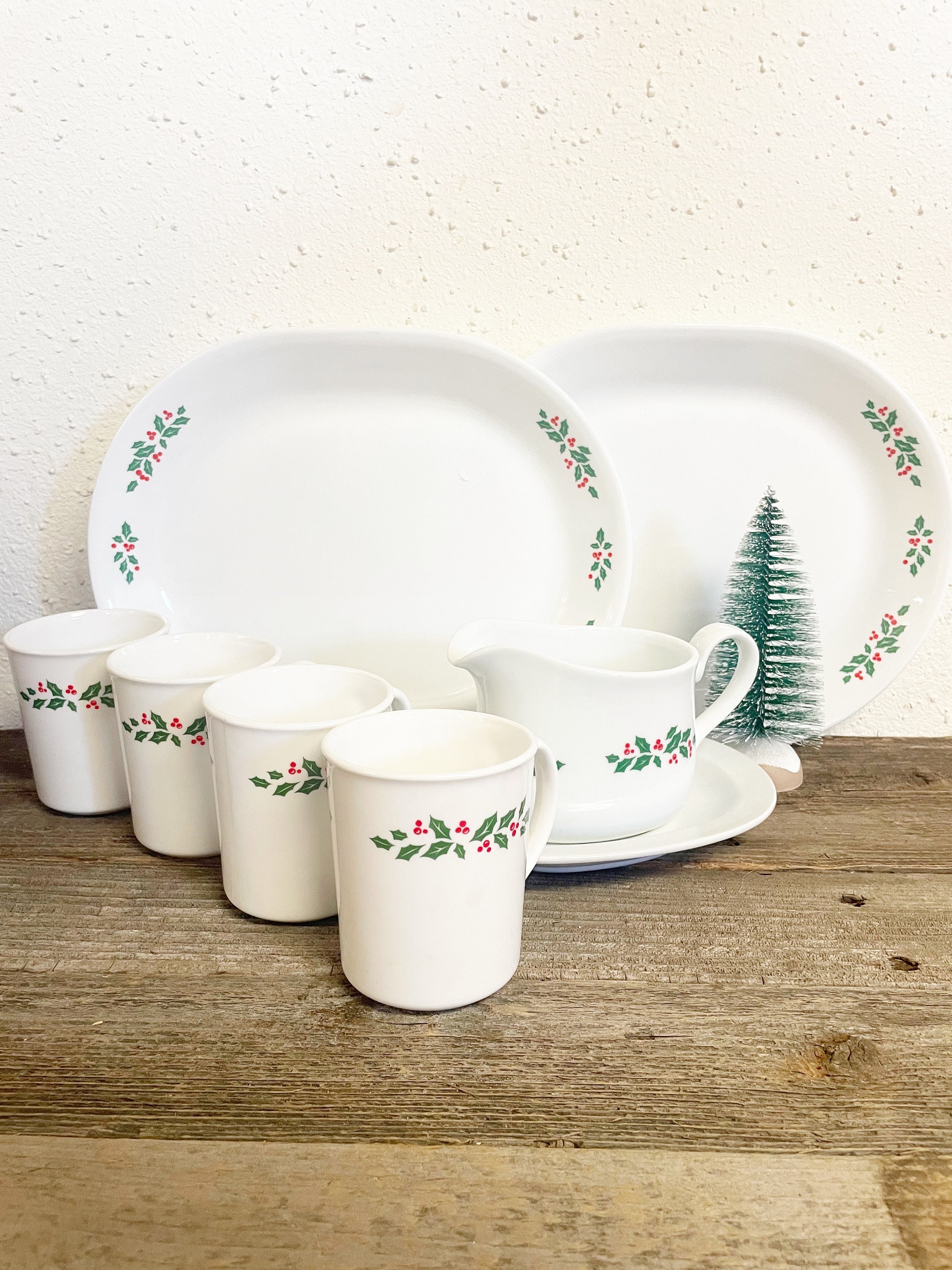 Vintage corelle christmas dishes store