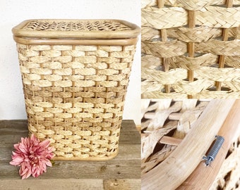 Vintage Farmhouse Style Rectangle Rattan Hamper Rattan Space-Saving Woven Laundry Hamper with Liner & Lid /Shabby Chic