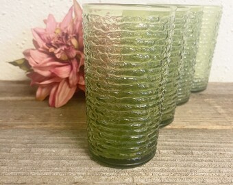 Vintage Forrest Green Drinking Glass, Soreno Bark Pattern, Anchor Hocking, 1960s Crinkle Juice Glasses Set of 4