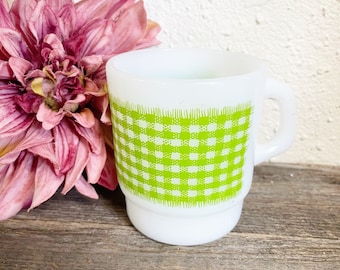 Vintage Green Anchor Hocking / Fire-King (USA) 'Gingham' Coffee Mug ; Checkered Picnic Tablecloth